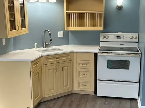 40A High St, Winsted, CT 06098