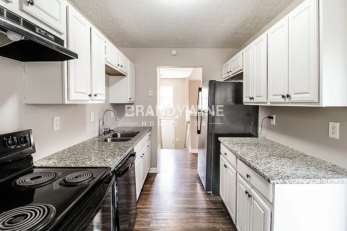 2532 Brookgate Xing — Photo 8