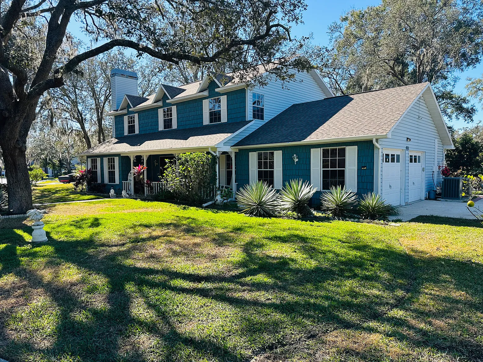4 bed, 2.5 bath, 2487 sqft, $2,900 — Photo 3