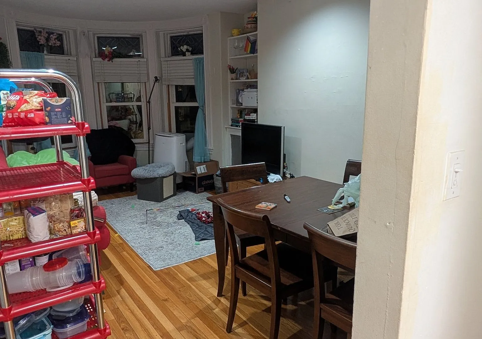 Large true 2 bed near Berklee and Northeastern! — Photo 3