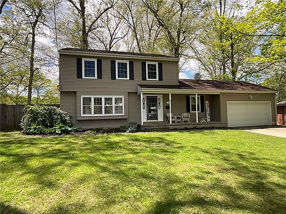 2nd image of 73 Woodhill Ct