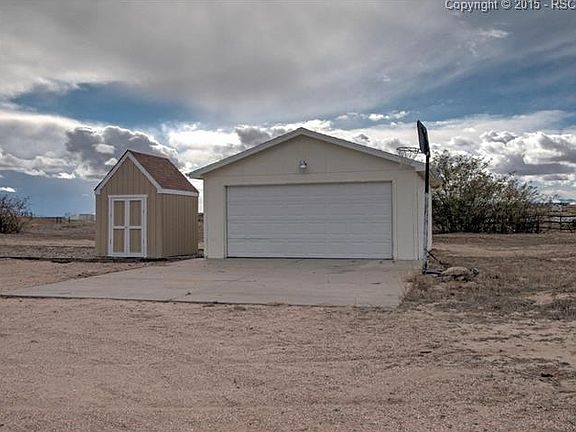 2nd image of 15647 Lucy Ln