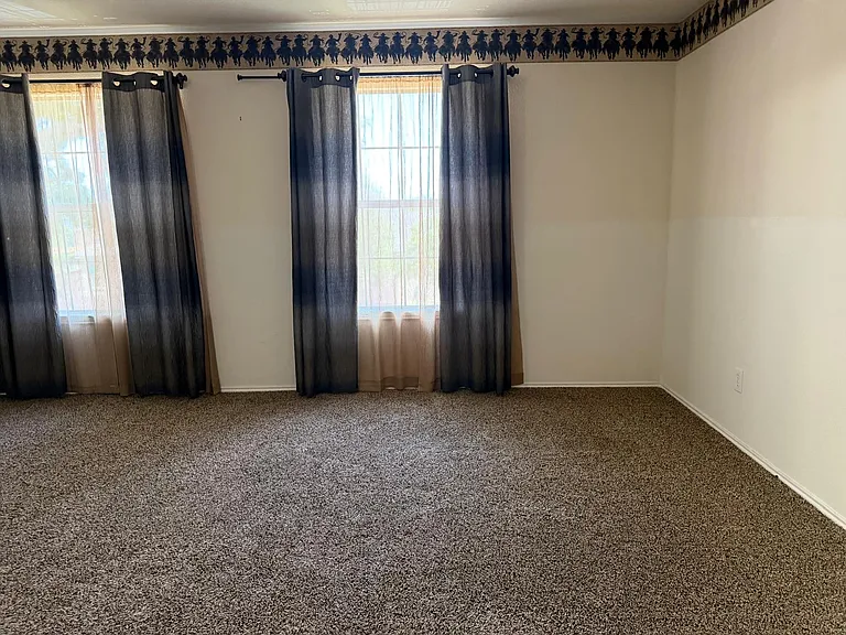 3104 Deleon Dr — Photo 36