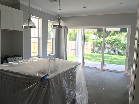 3rd image of 3601 E Royal Palm Cir