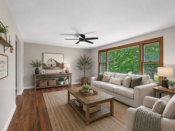 5th image of 2842 Fairview Rd