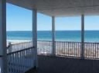 335 Beach Ave, Hull, MA 02045