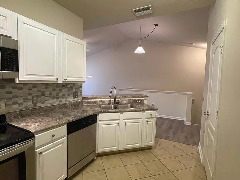 10539 Villa View Cir #10539 — Photo 6