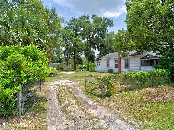 2nd image of 2 N OAKRIDGE Avenue