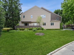 2 Avery Ct, Madison, NJ 07940