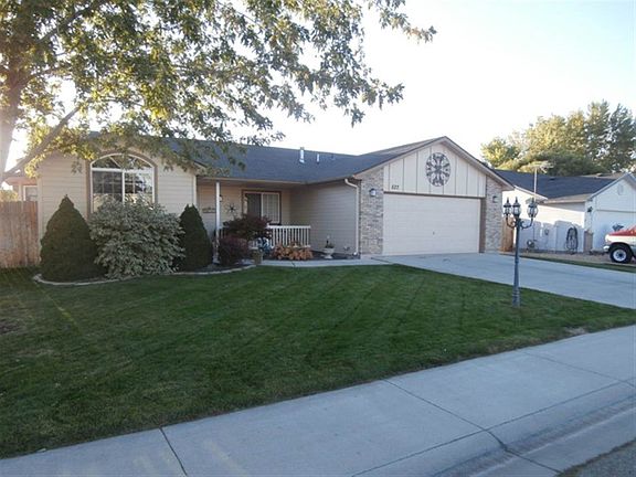 2nd image of 527 S Bonneville Dr