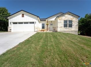 112 Blue Jay Rd, Bastrop, TX 78602