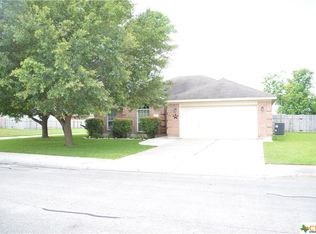 711 Lemonmint St, Lockhart, TX 78644