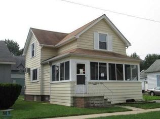 331 Woodworth St, Marine City, MI 48039