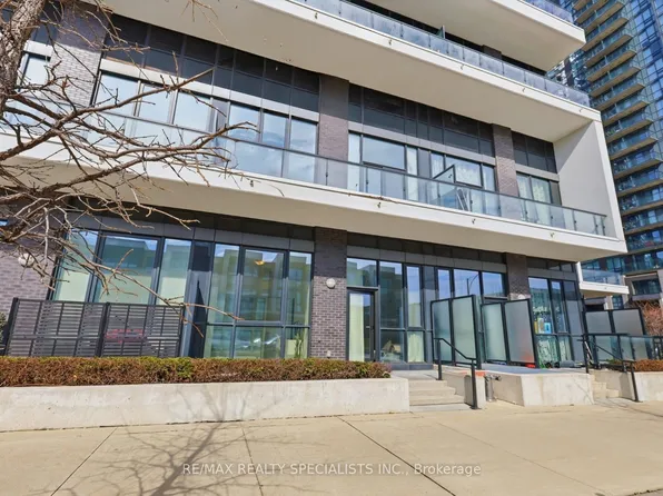 65 Watergarden Dr #A5, Mississauga, ON L5R 0G9
