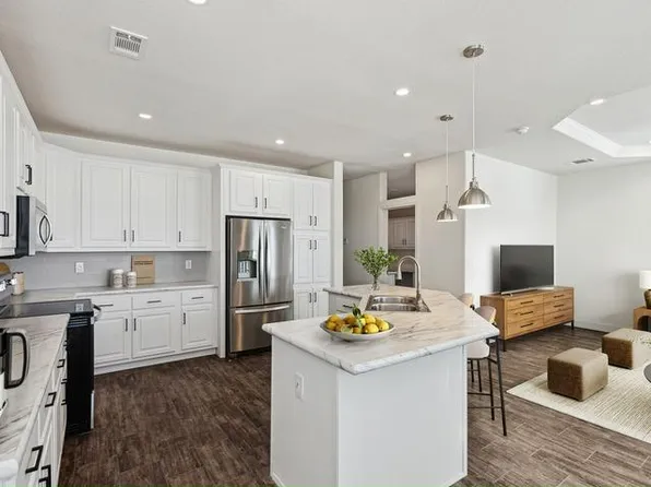 7500 E Voyager Rd, Tucson, AZ