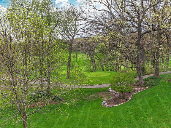5th image of 1065 Lakeland Dr