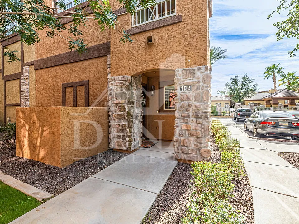 1920 E Bell Rd #1132
