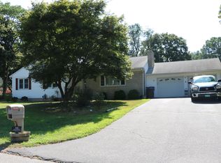 6 Greenfield Dr, Ansonia, CT 06401