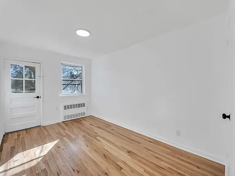 5614 Avenue N #1 — Photo 4