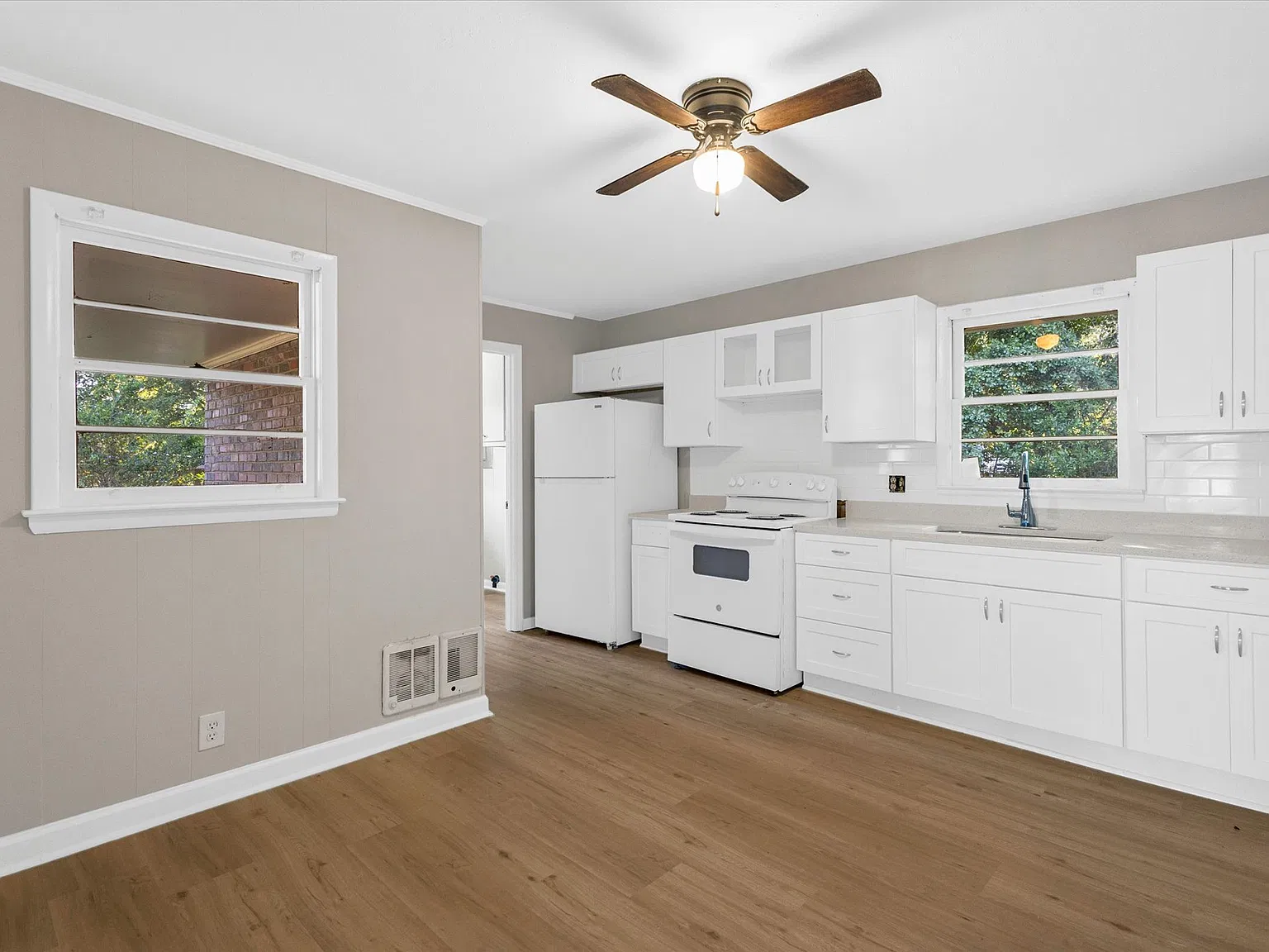 2 bed, 900 sqft, $1,450 — Photo 4