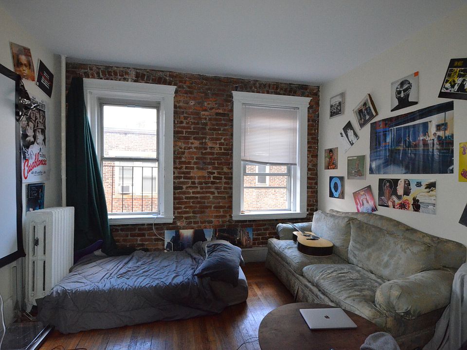2nd image of 20 Hemenway St APT 31A