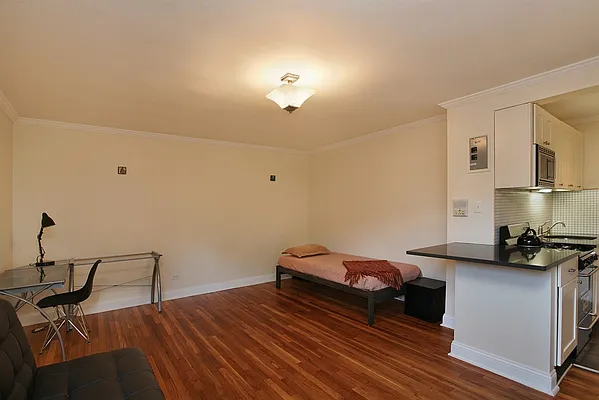 Rented by Corcoran | media 11