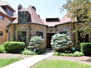 3449 N Frederick Ave, Milwaukee, WI