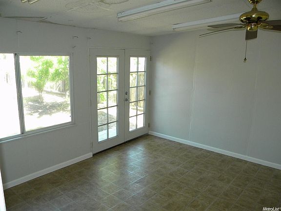 5th image of 2266 Cambria Dr