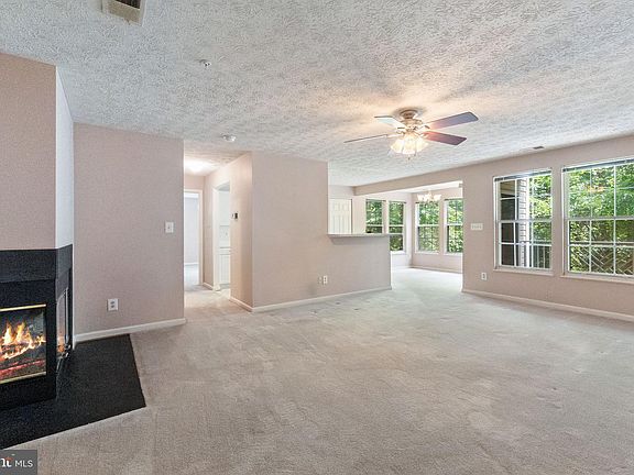 3rd image of 2452 Apple Blossom Ln APT 202