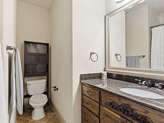 5th image of 575 Rockingham Dr