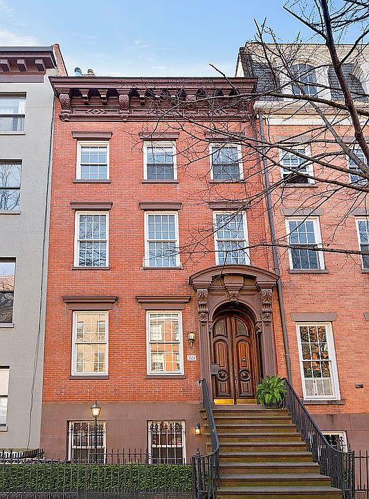 1st image of 324 W 22nd St