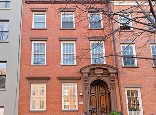 324 W 22nd St, New York, NY 10011