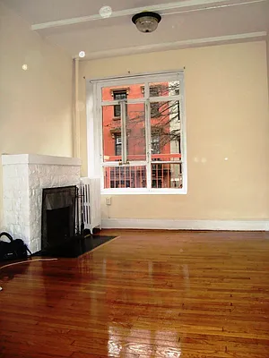 Rented by KVNY Soho | media 22