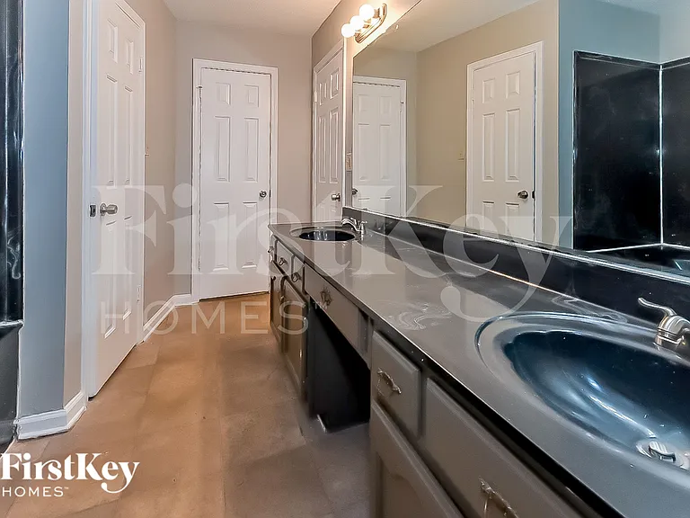 6512 Lancer Dr — Photo 12