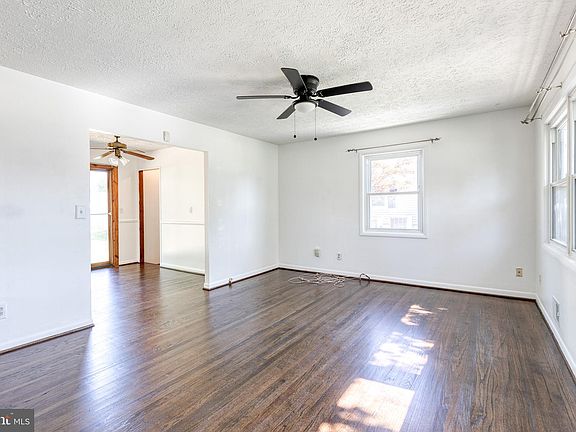 5th image of 2 Idlewood St