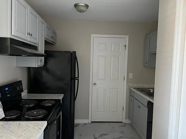 107 Chesapeake Ct — Photo 5