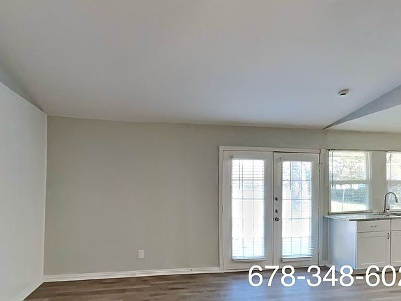 2nd image of 4317 Mayflower Dr