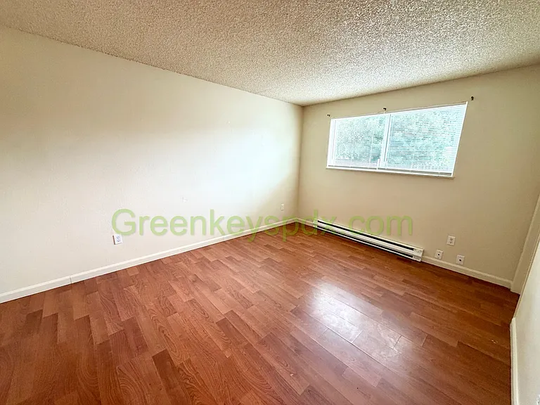6125 SE 90th Ave — Photo 15