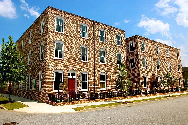 1st image of 450 Railroad Ave Unit 1C