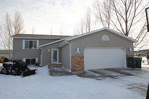 1st image of 309 Park Dr E