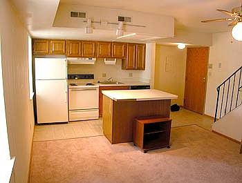 4th image of 5 E Northwood Ave APT C