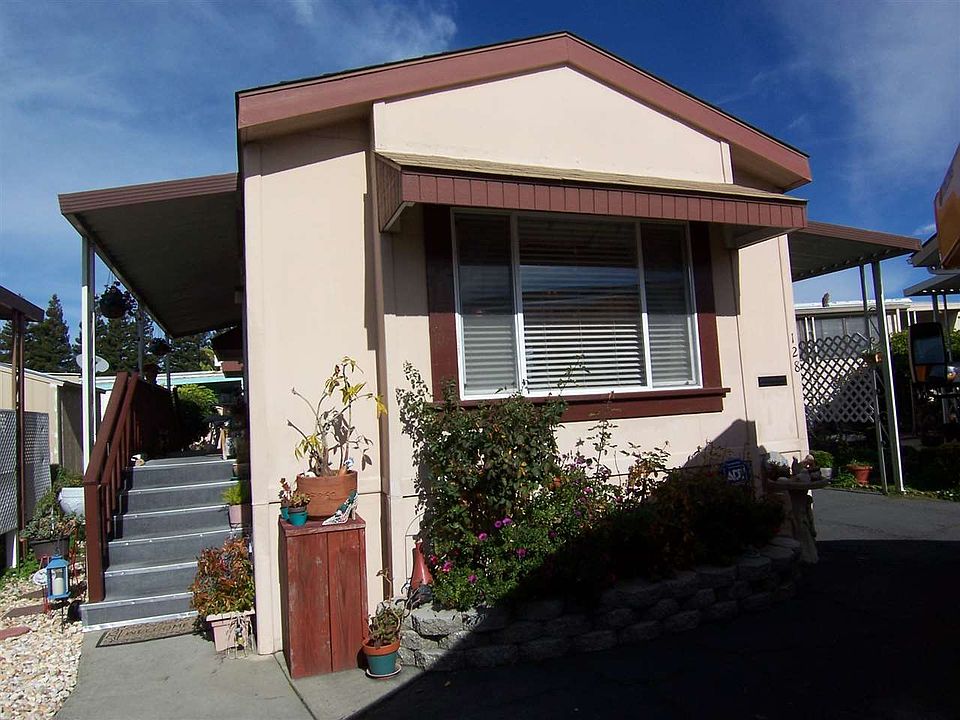 2nd image of 1200 W Winton Ave Space 128