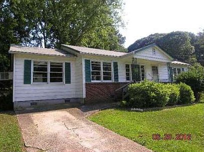 1st image of 931 Pine Forest Dr