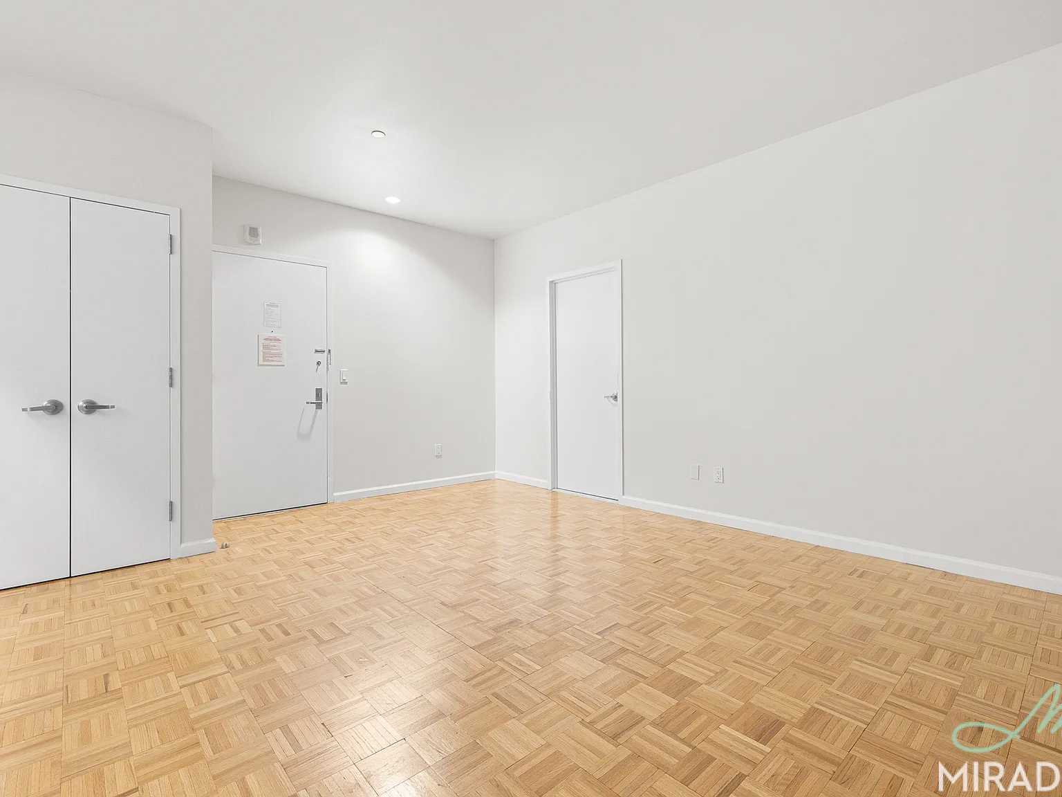 15 Park Row — Photo 2