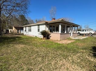 1329 Blackberry Rd, Deatsville, AL 36022