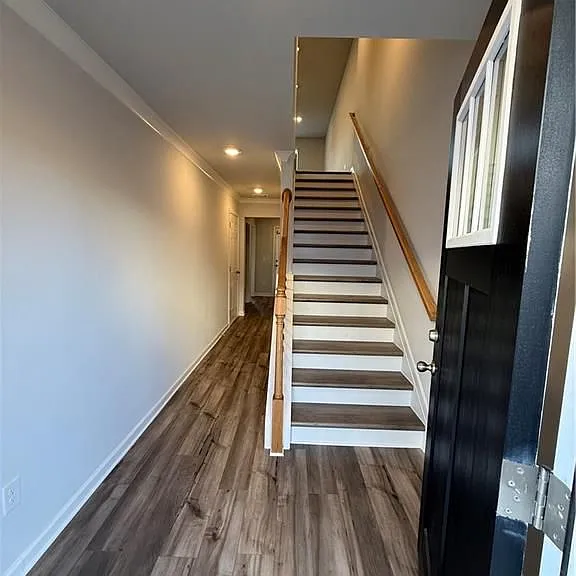 3203 Bateman Dr — Photo 1