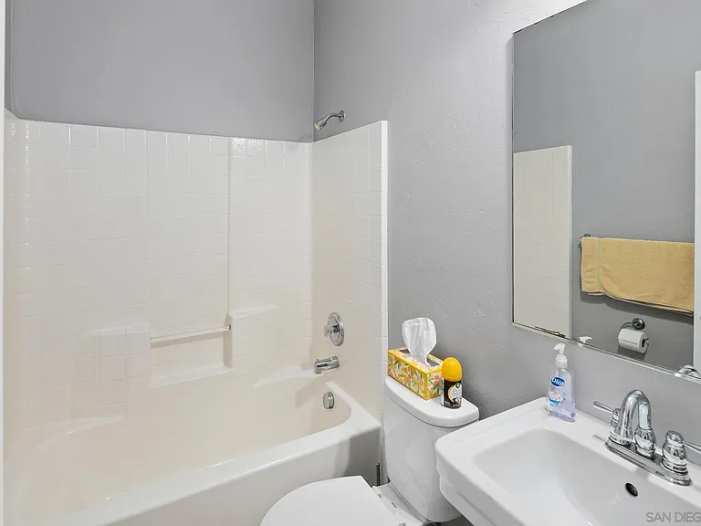 1230 Cushman Ave — Photo 11