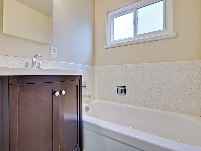 1778 Balsa Ave — Photo 22