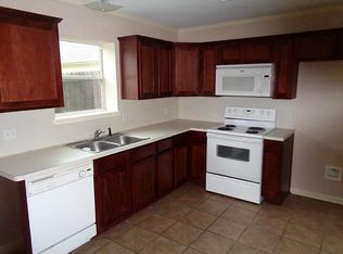 1321 Queens Rd, Pasadena, TX 77502