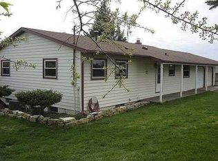 W4911 Scott Dr, La Crosse, WI 54601